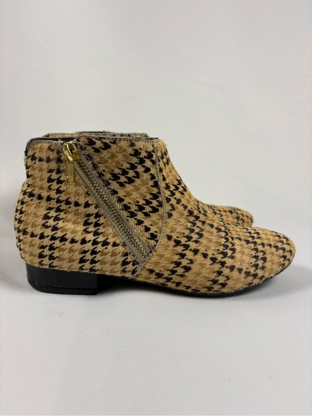 Very Volatile Pony Hair Houndstooth Ankle Boots Sz 6.5 Indie Sleaze - Picture 5 of 11